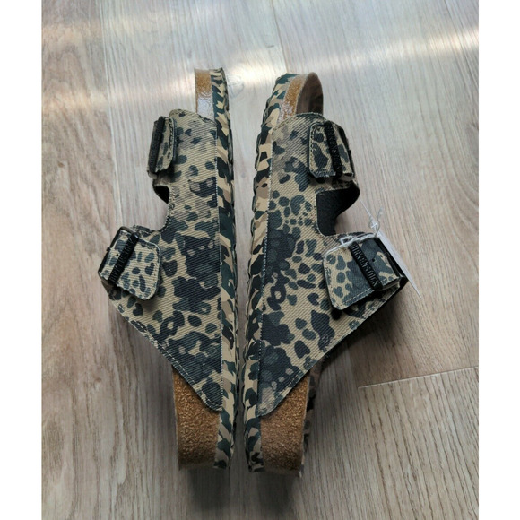 Birkenstock Arizona All Over Camo Sandals Vegan Rare - Picture 9 of 12